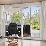 4 Bedroom Lovely In Tarm