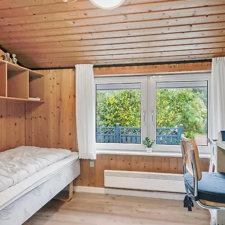 4 Bedroom Lovely In *