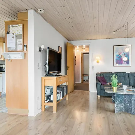 بيت للعطل 4 Bedroom Lovely In *