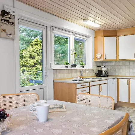 بيت للعطل 4 Bedroom Lovely In Tarm