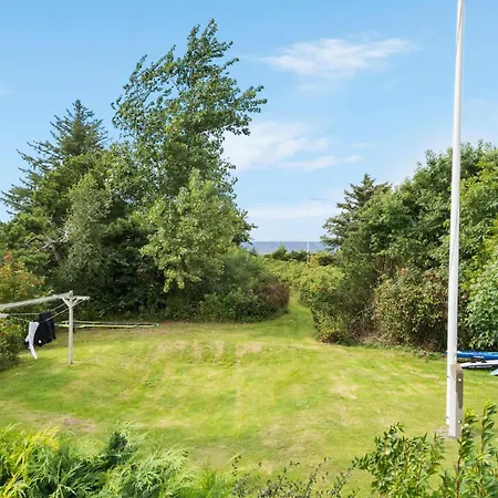 بيت للعطل 4 Bedroom Lovely In *