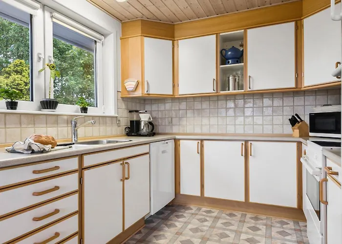 Σπίτι διακοπών 4 Bedroom Lovely In