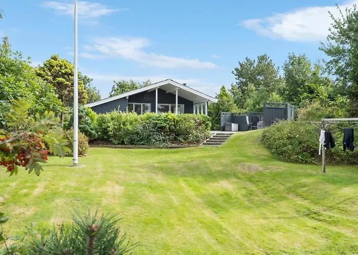 4 Bedroom Lovely In